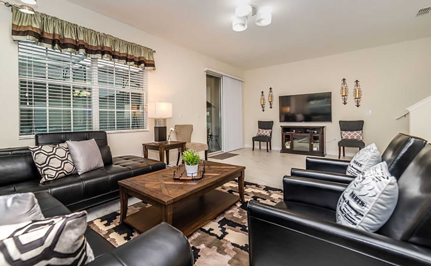 1888 Storey Lake Vacation Homes Orlando